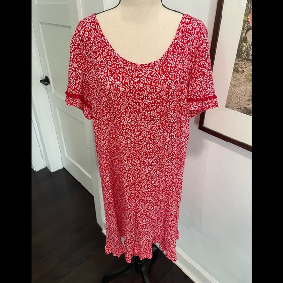 Loft Dress - Picture 1 of 5